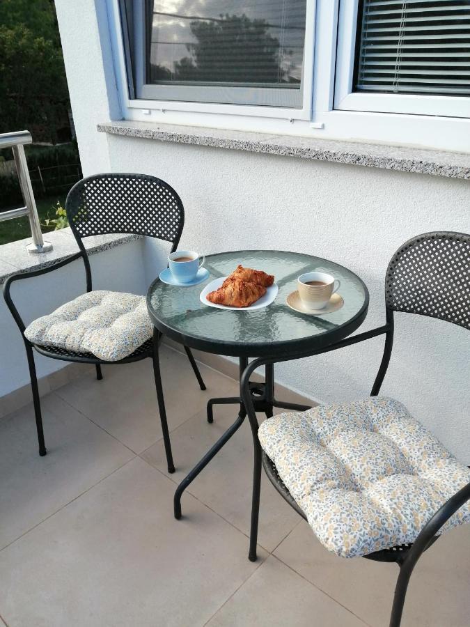 Apartment Premantura Eksteriør billede