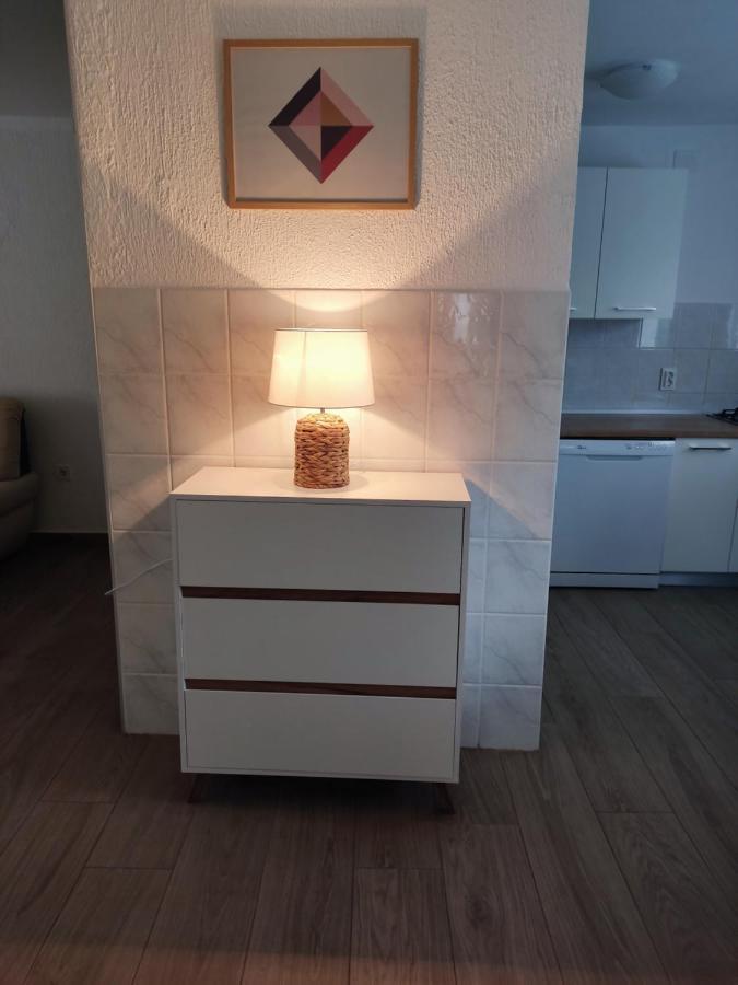 Apartment Premantura Eksteriør billede